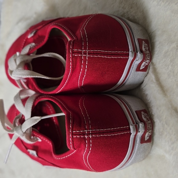 Vans Red Low Top Shoes Size 9.5, Excellent condition - Picture 3 of 6